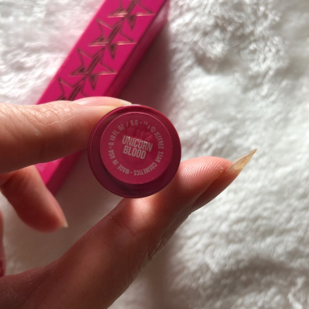 JEFFREE STAR COSMETICS
Velour Liquid Lipstick - Picture 3 of 7